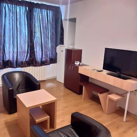 Апартаменты Central Best Cozy In Бухарест Экстерьер фото